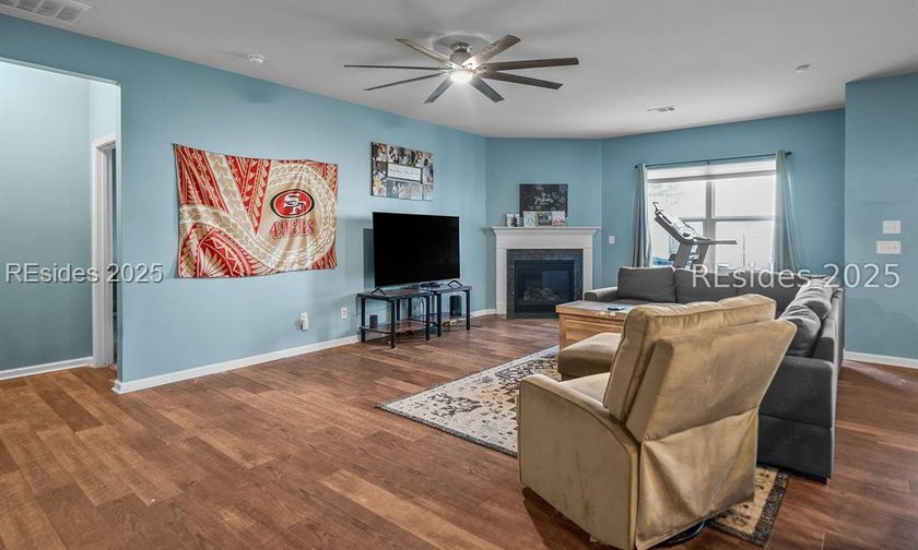 Step into this move-in ready home with an open-concept layout - photo 3