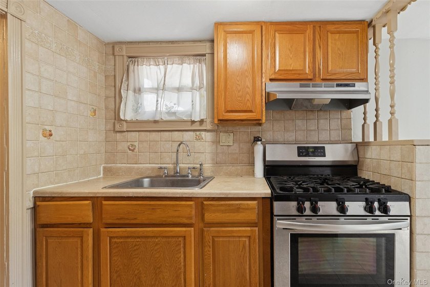 Looking for the perfect investment opportunity or a home with - photo 17