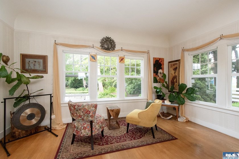 A PROPERTY LIKE THIS COMES ON THE MARKET ONCE IN A GREAT WHILE! - photo 10