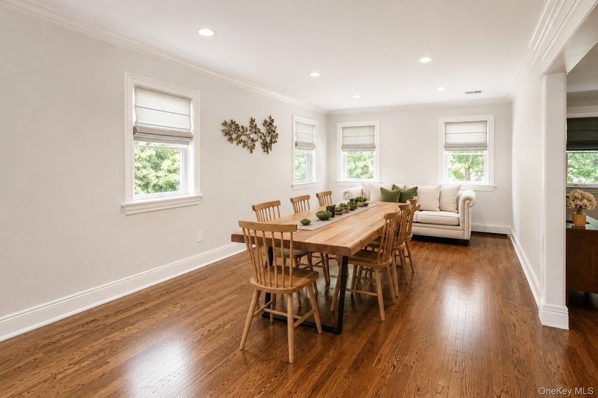 Located in the heart of Huntington, this beautifully updated - photo 10