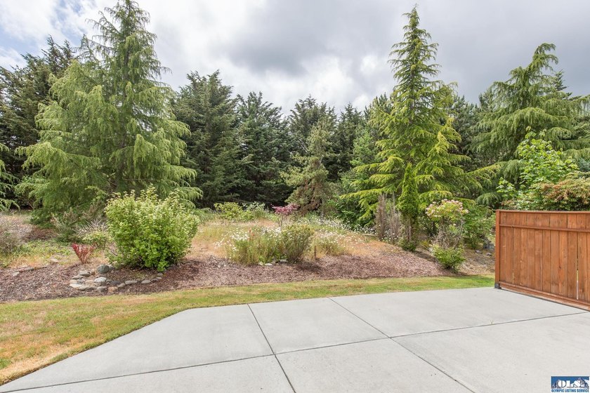 Single Story 2 bedroom, 2 bath townhome in desirable Jennie - photo 9