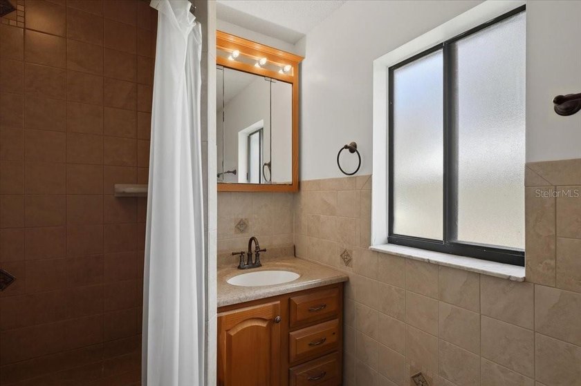 Welcome home to 10 Fenwick Lane, a charming starter home or - photo 20