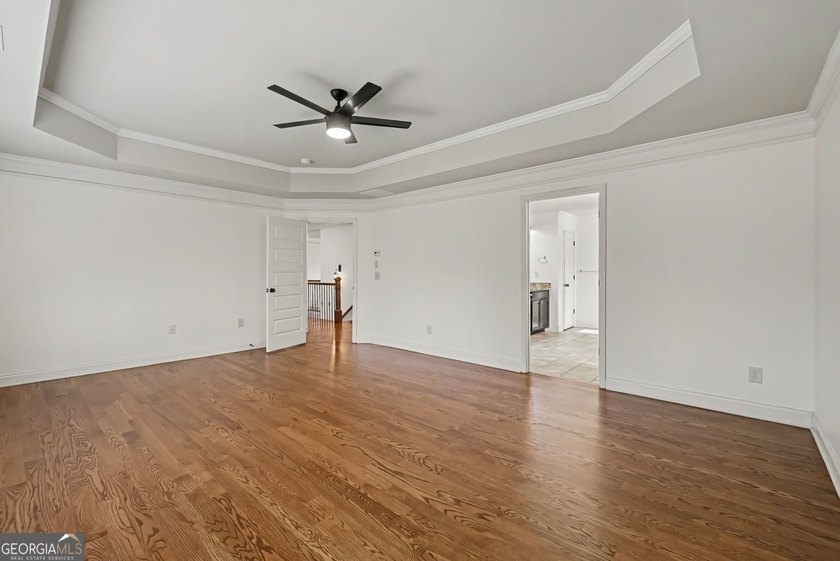 Welcome to your move-in-ready home! This well-maintained - photo 23