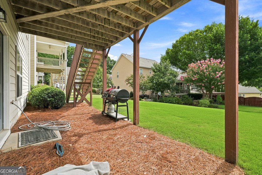 Welcome to this beautifully maintained 4-bedroom, 2.5-bath - photo 25