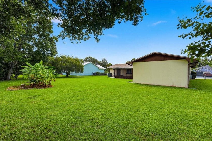 Welcome home to 10 Fenwick Lane, a charming starter home or - photo 34