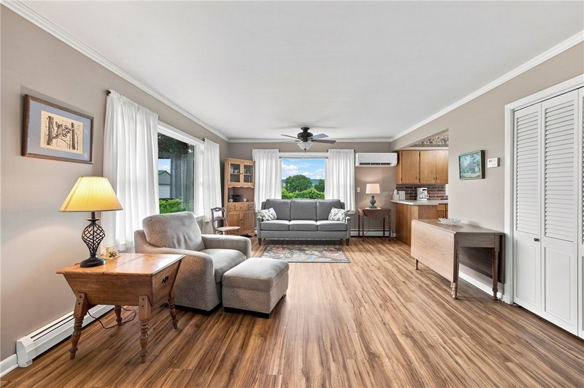 Welcome to the home you've been waiting for! Situated scenically - photo 9