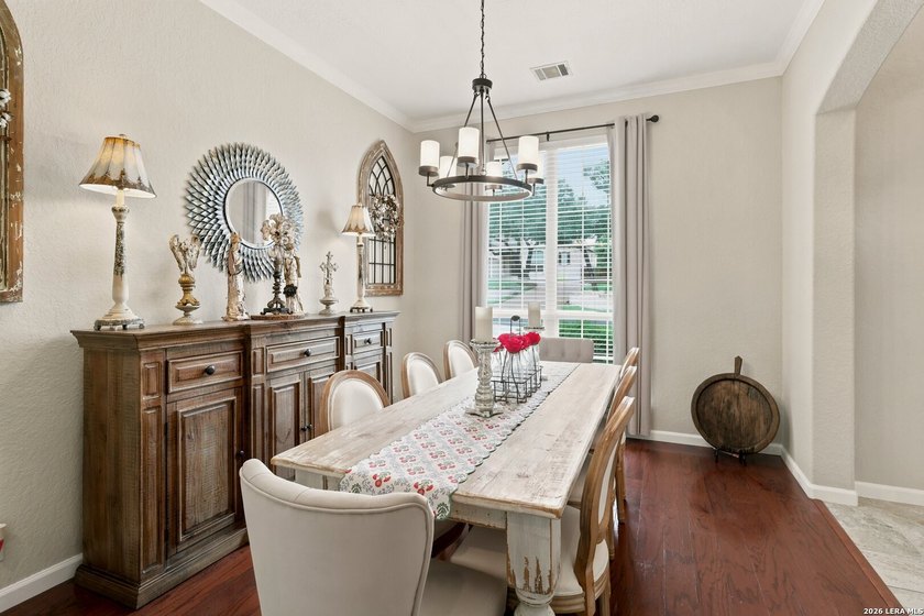 Luxury Living in The Terraces at Encino Park. Welcome to this - photo 4