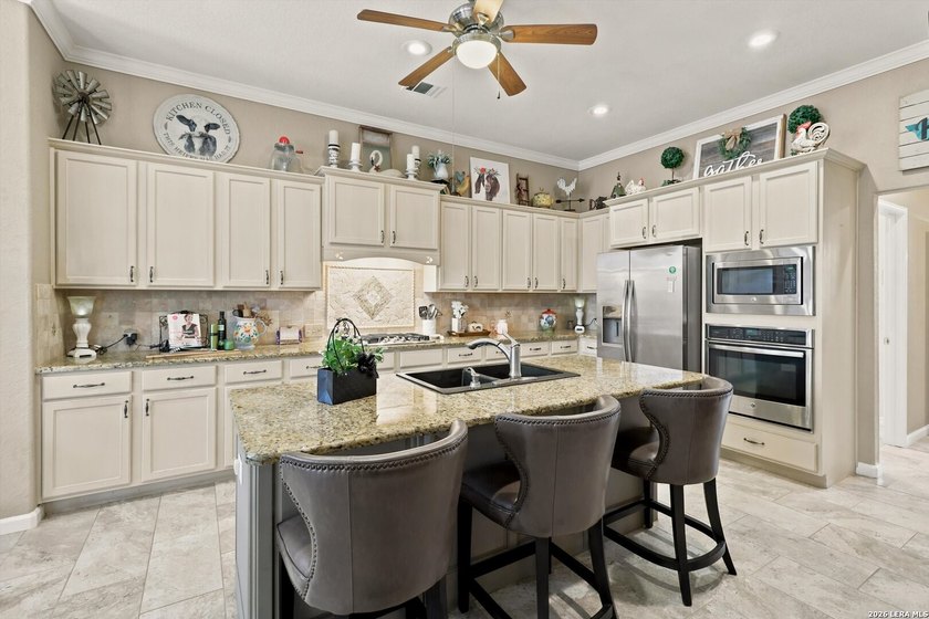 Luxury Living in The Terraces at Encino Park. Welcome to this - photo 10