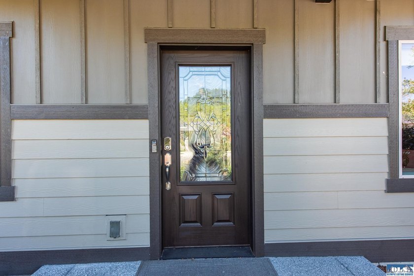 This beautifully maintained 2022 home offers effortless living - photo 5