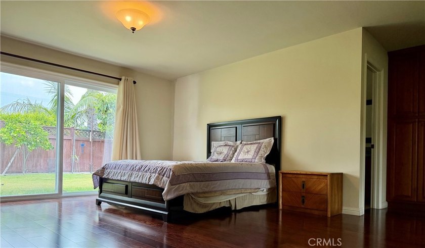 New improved price!!! Bright, airy, and welcoming, this - photo 3