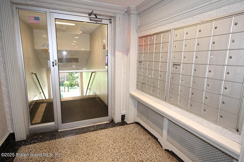 WELCOME TO THIS CHARMING SHORE RD STUDIO OFFERING OCEAN VIEWS &amp; - photo 5