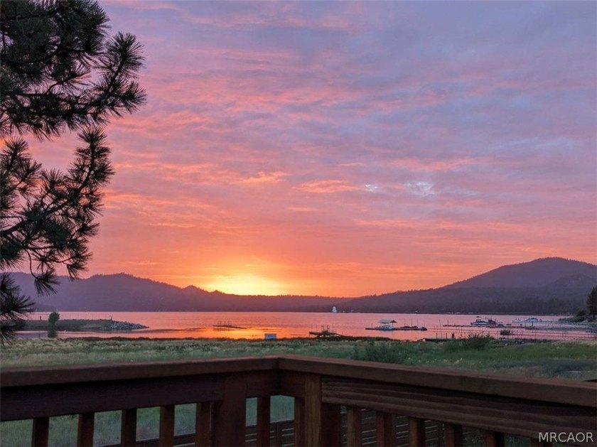 Welcome to lakefront living at its finest in the highly - photo 4