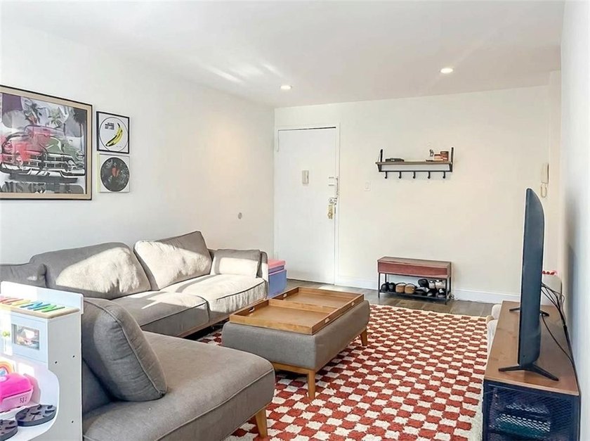 Welcome to this large one bedroom condo located in the heart of - photo 3