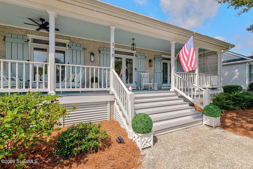 Location, lifestyle, and lovingly maintained, this one has it - photo 4