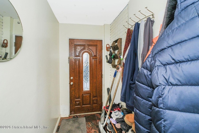 Welcome to this beautiful corner property located in the heart - photo 4