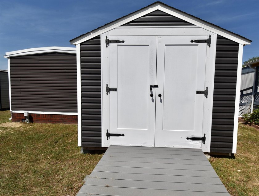 This charming 2-bedroom, 2-bath mobile home offers the perfect - photo 22