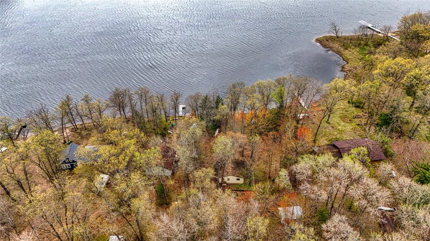 Tucked among the trees on the shores of beautiful Ellsworth Lake - photo 3