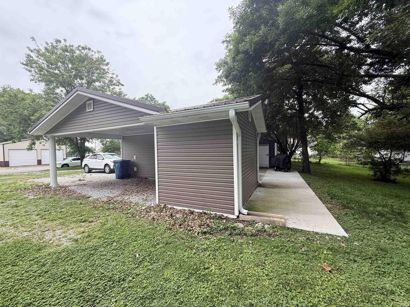 Total peace of mind meets modern luxury in this fully - photo 22