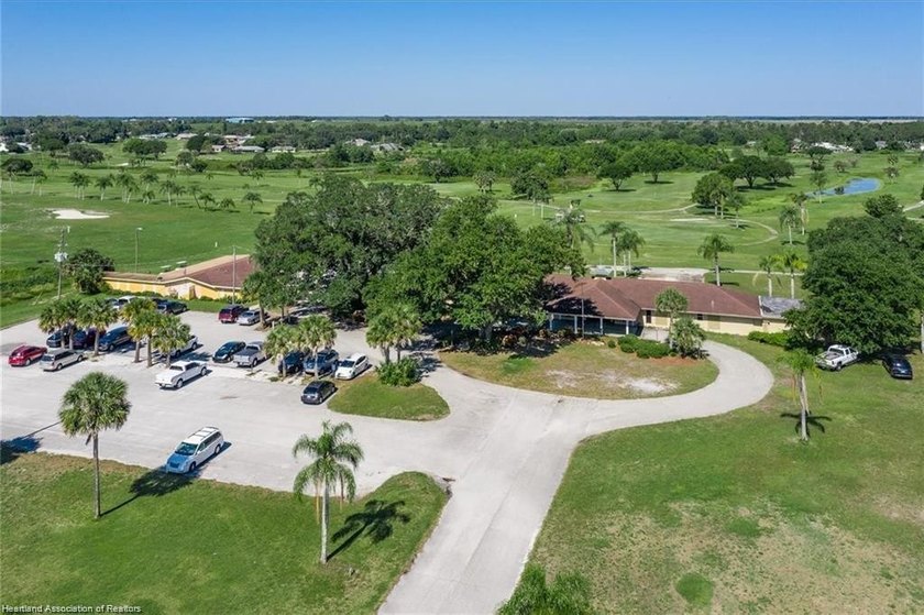 Former 18 Hole Golf Course with Restaurant, Golf Shop &amp; - photo 2