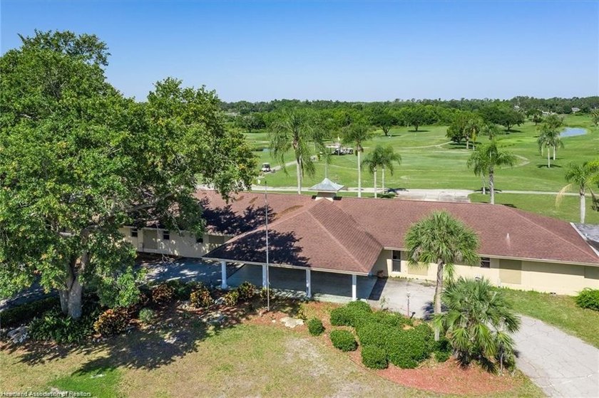 Former 18 Hole Golf Course with Restaurant, Golf Shop &amp; - photo 3
