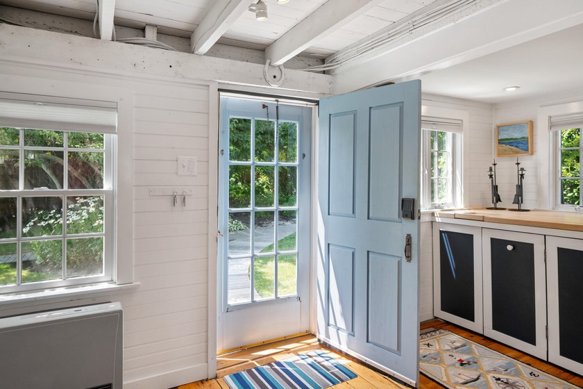 Welcome to your private waterfront retreat in the east end of - photo 3