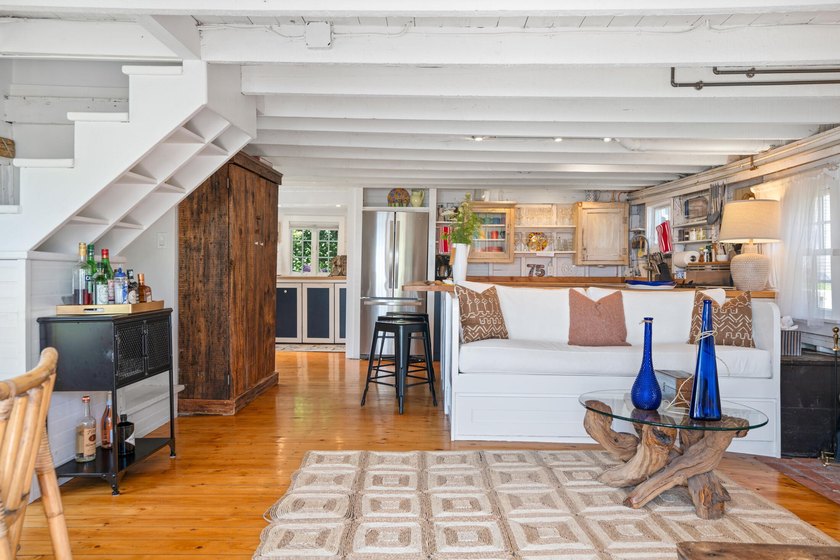 Welcome to your private waterfront retreat in the east end of - photo 8