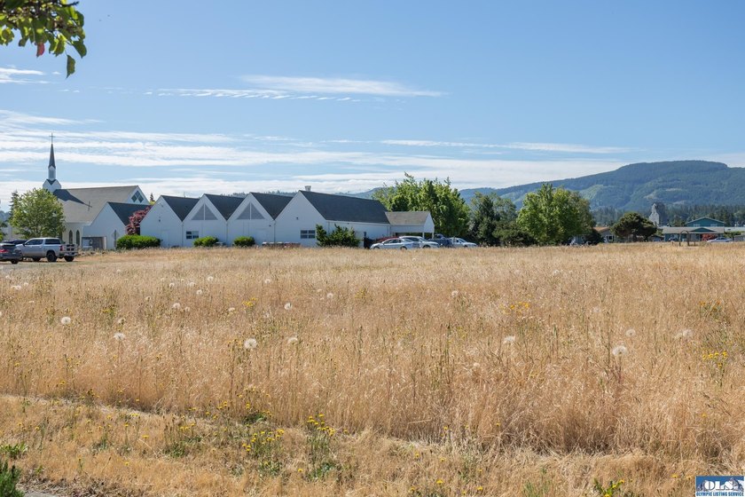 Sequim's Lifestyle District offers a great range of Health Care - photo 2