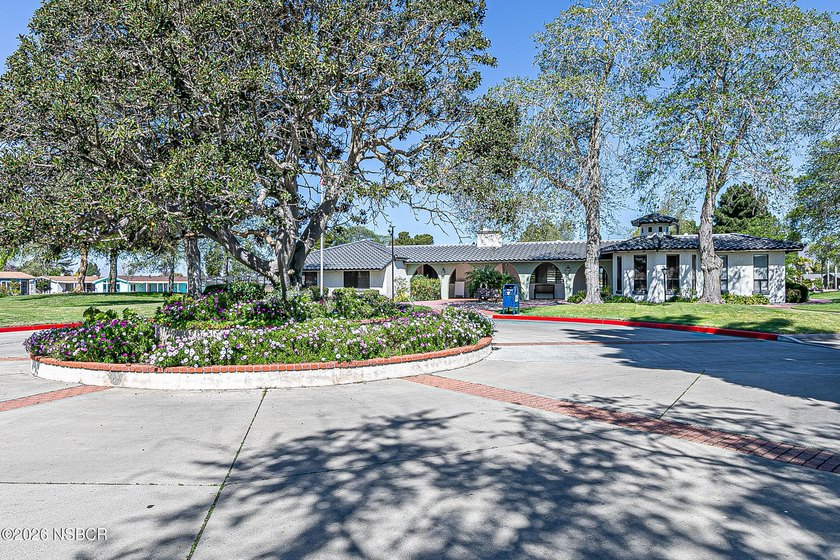 This impressive Triple wide manufactured home on a serene Green - photo 8