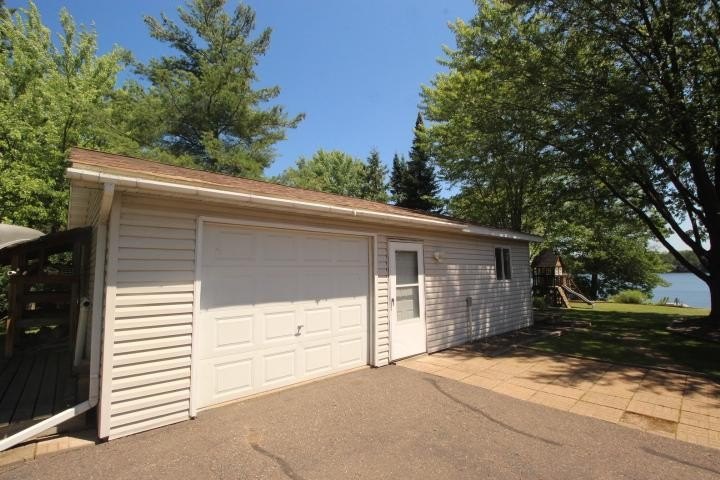 Welcome to Island Lake! This 3-bedroom, 2-bath home with 100 - photo 15