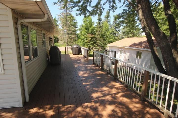 Welcome to Island Lake! This 3-bedroom, 2-bath home with 100 - photo 23