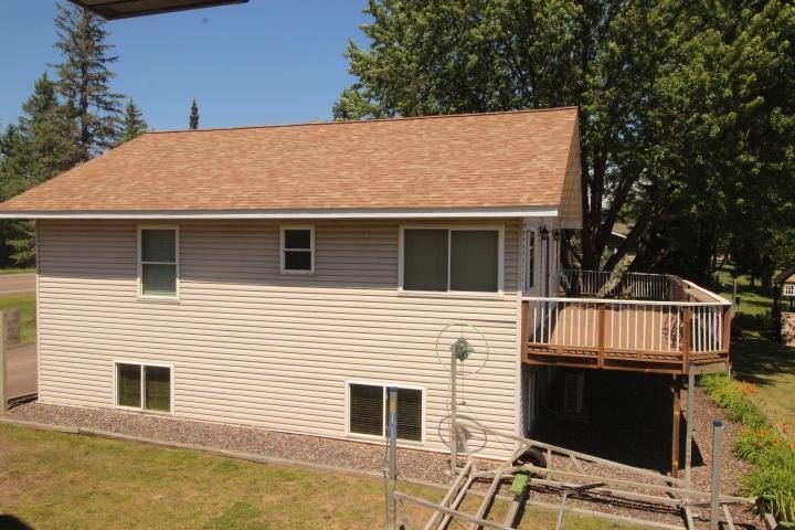 Welcome to Island Lake! This 3-bedroom, 2-bath home with 100 - photo 30