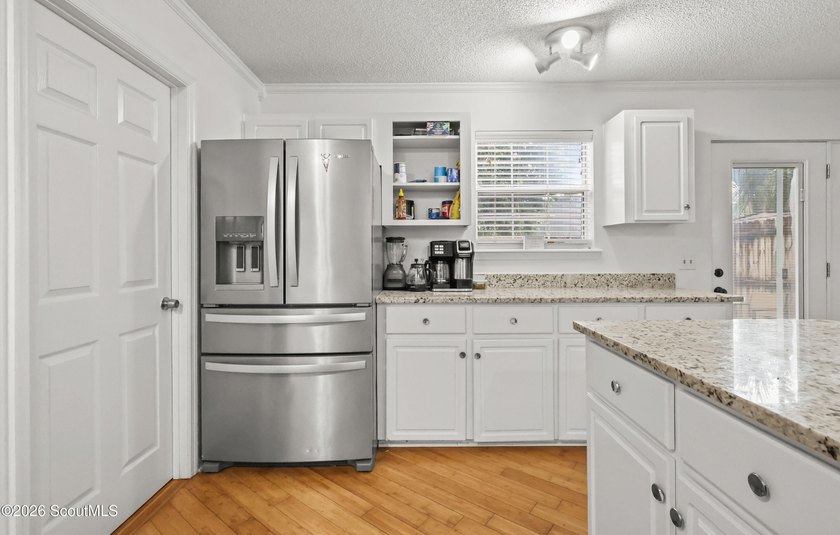 Experience the best of island living in this fully furnished - photo 10