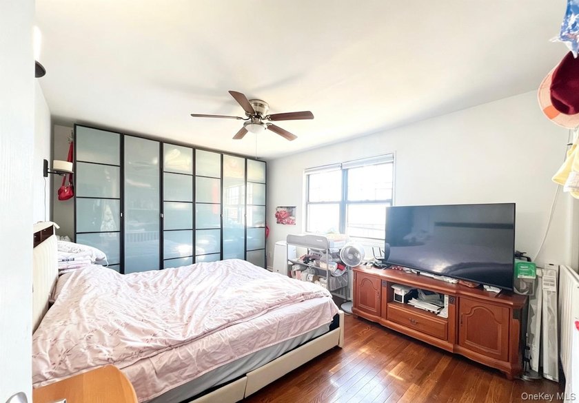 NO INTERVIEW / Garden-Style 1 Bedroom Coop for Sale in South - photo 8