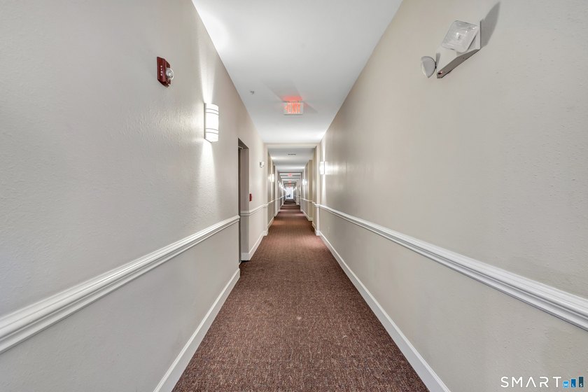 A rare 1,359 sq. ft. urban sanctuary! This luxury 3BR/2BA - photo 13