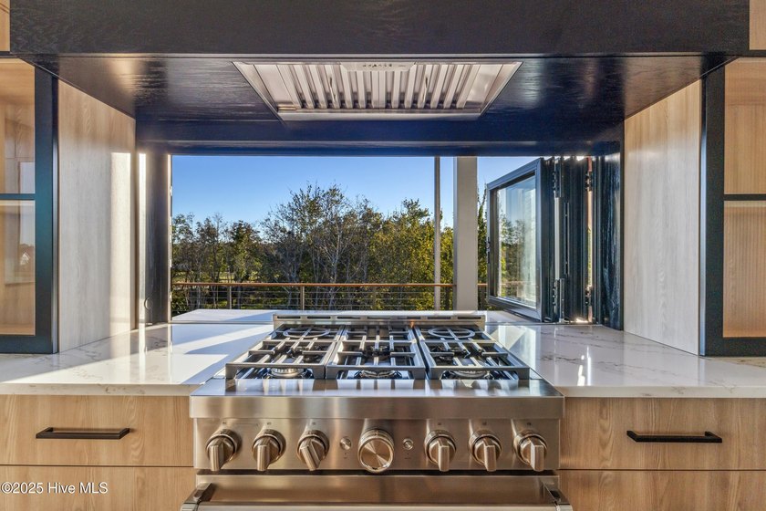 Thoughtfully positioned to capture sweeping views across the - photo 17