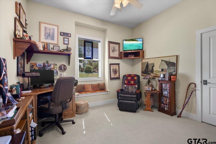 Experience the perfect blend of comfort, luxury, and East Texas - photo 22