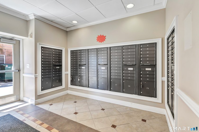 A rare 1,359 sq. ft. urban sanctuary! This luxury 3BR/2BA - photo 39