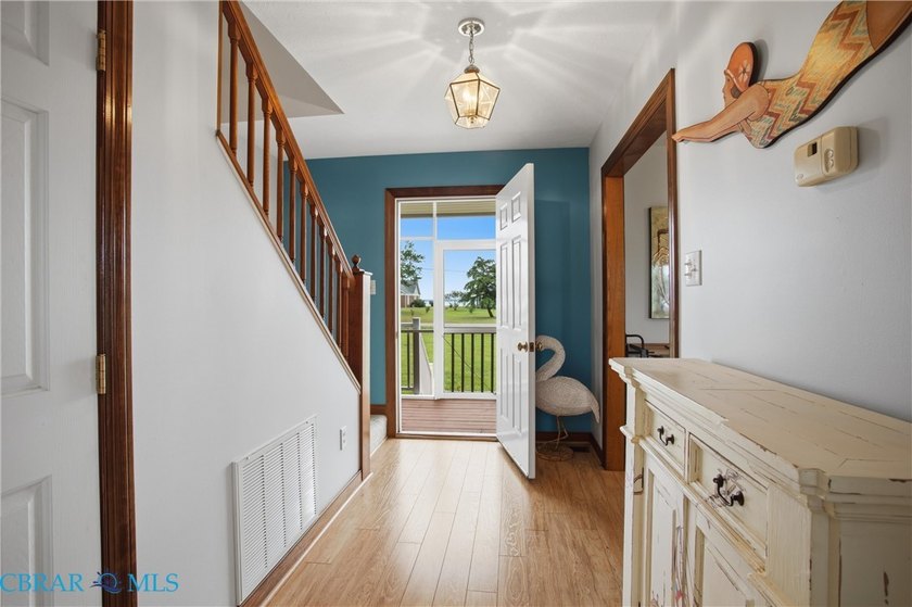 Wonderful Location in River Bank Acres in the heart of - photo 4