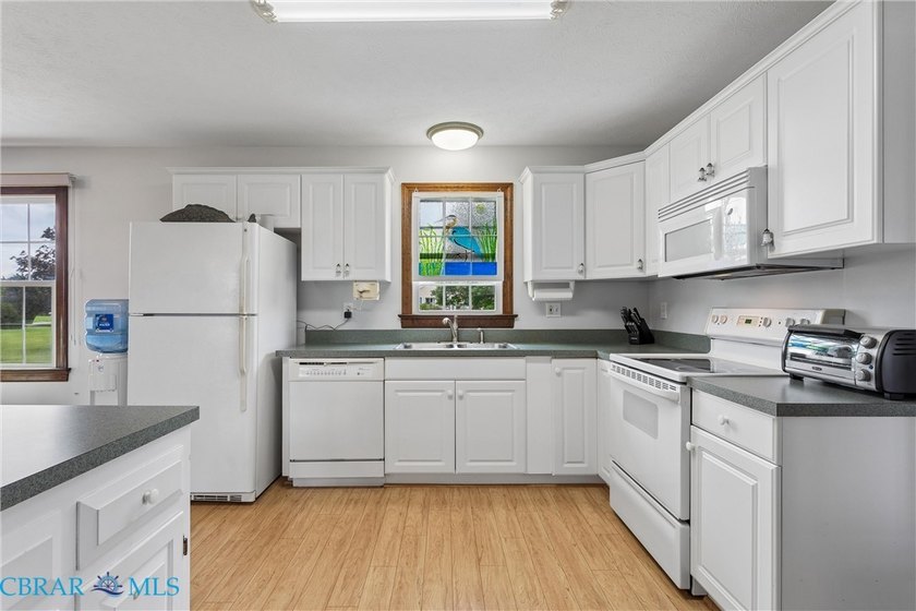 Wonderful Location in River Bank Acres in the heart of - photo 6