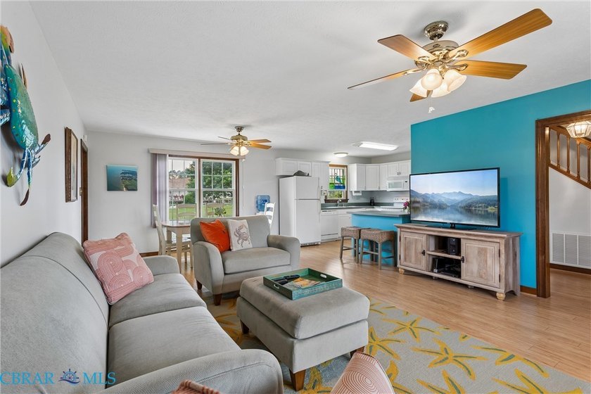 Wonderful Location in River Bank Acres in the heart of - photo 8