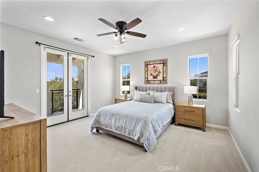 Welcome to 10 Promesa a bright and stunning town home with - photo 17