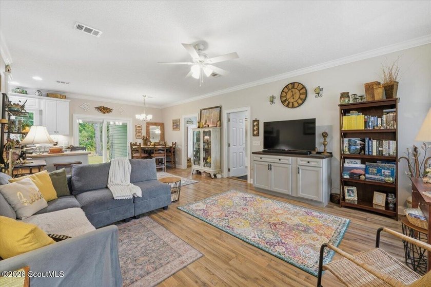 **SELLER OFFERING $5,000 IN CONCESSIONS. Buyer can use toward - photo 6