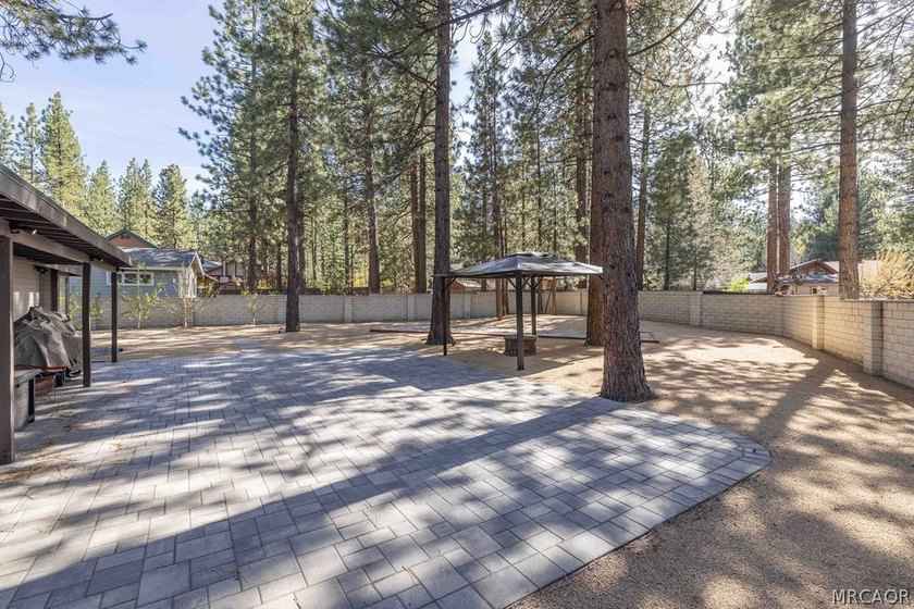 Welcome to Winterpark Estates in the heart of Big Bear - photo 7
