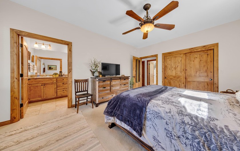 Stunning Lake Almanor West Home with Exceptional Features - photo 13