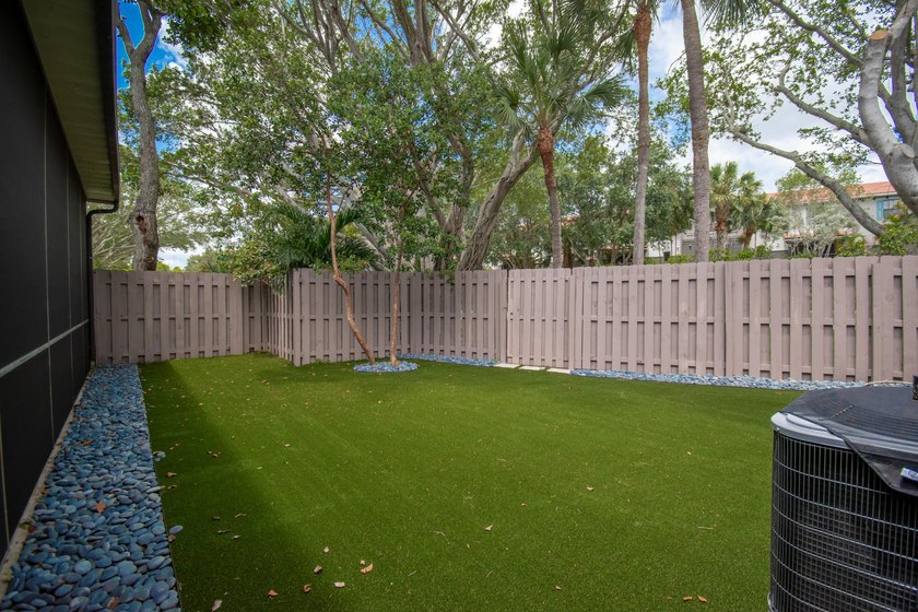 Welcome to Thornhill Village an intimate boutique community of - photo 22