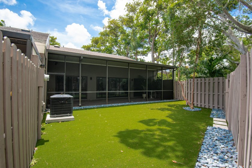 Welcome to Thornhill Village an intimate boutique community of - photo 24