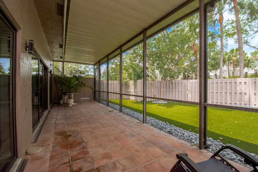 Welcome to Thornhill Village an intimate boutique community of - photo 25