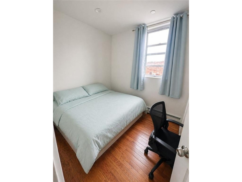 Welcome to this charming 2-bedroom condo in the heart of Sunset - photo 9