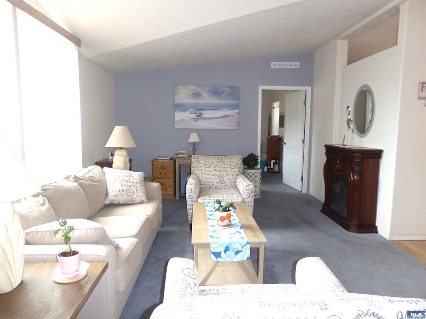 This is the perfect home for those wanting low maintenance - photo 4