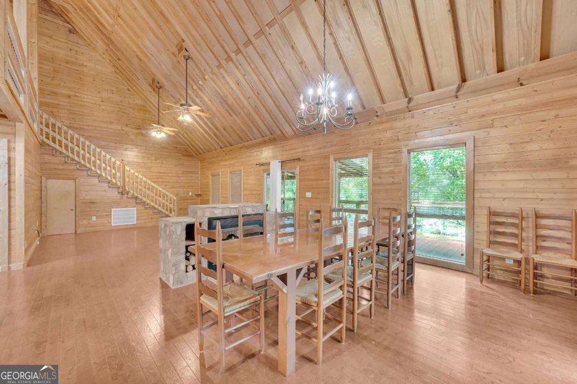 Very cute and cozy Cabin across the street from Lake Hartwell - photo 22